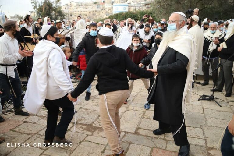 Passover events return to Hebron